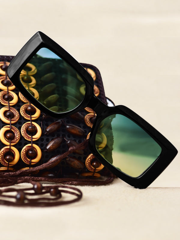 Celebrity Black Plastic and Metal Frame With Grey UV Protected Lens Oversized Sunglasses for Unisex_LH058-BK