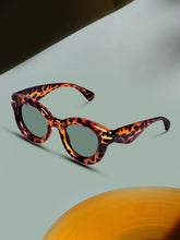 Celebrity Brown Oval Plastic Sunglasses For Women CLSN25-87017-06