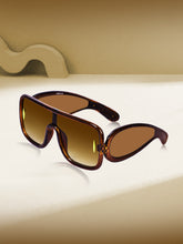 Celebrity Brown Oversized Plastic Sunglasses For Women CLSN25-86984-02