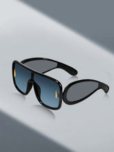 Celebrity Black Oversized Plastic Sunglasses For Women CLSN25-86984-08