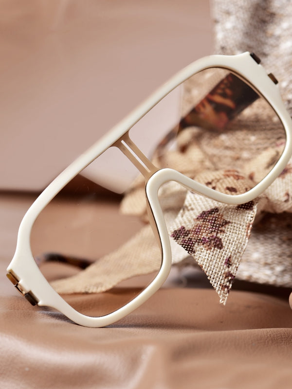 Celebrity White Polycarbonate Frame With Brown UV Protected Lens Oversized Sunglasses for Unisex_LH027-WH