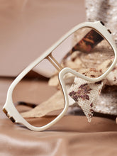 Celebrity White Polycarbonate Frame With Brown UV Protected Lens Oversized Sunglasses for Unisex_LH027-WH