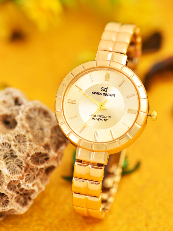 Fluid Gold Stylish Analog Metal Watch For Women SDWatch24-028-GD01