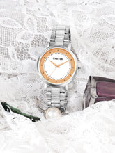 Sandy D Carter Metal Cream Analogue Round Watches for Women_Sandy D Carter-149-CM