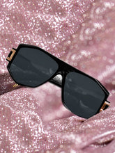 Celebrity Black Polycarbonate Frame With Black UV Protected Lens Browline Sunglasses for Unisex_LH091-BK