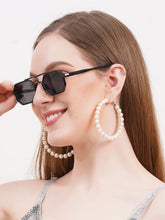 Celebrity Black Round Plastic Sunglasses For Women CLSN25-82821-01