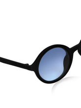 Celebrity Black Oval Plastic Sunglasses For Women CLSN25-11910-03