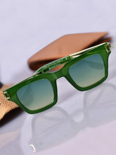 Celebrity Green Plastic and Metal Frame With Green UV Protected Lens Browline Sunglasses for Unisex_LH060-GR